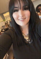 Tauna Folsom headshot